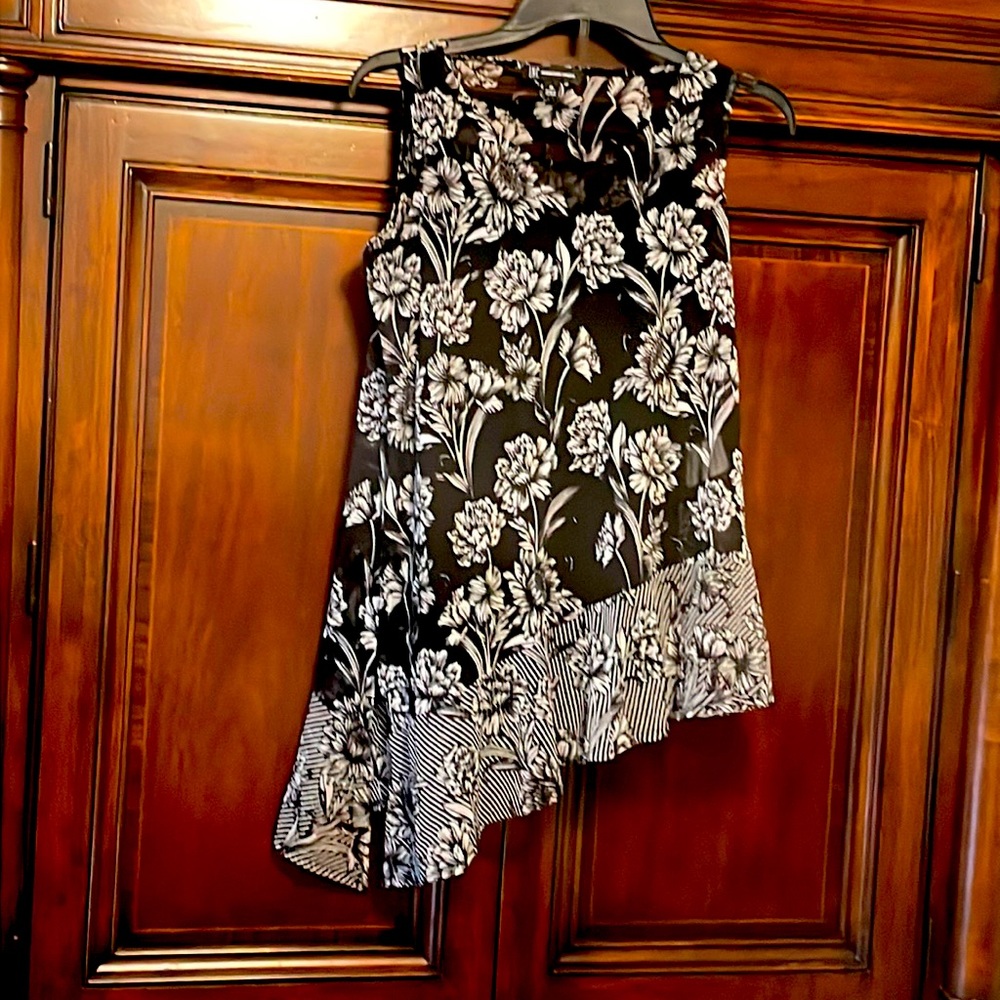 Inc long top with removable black camisole